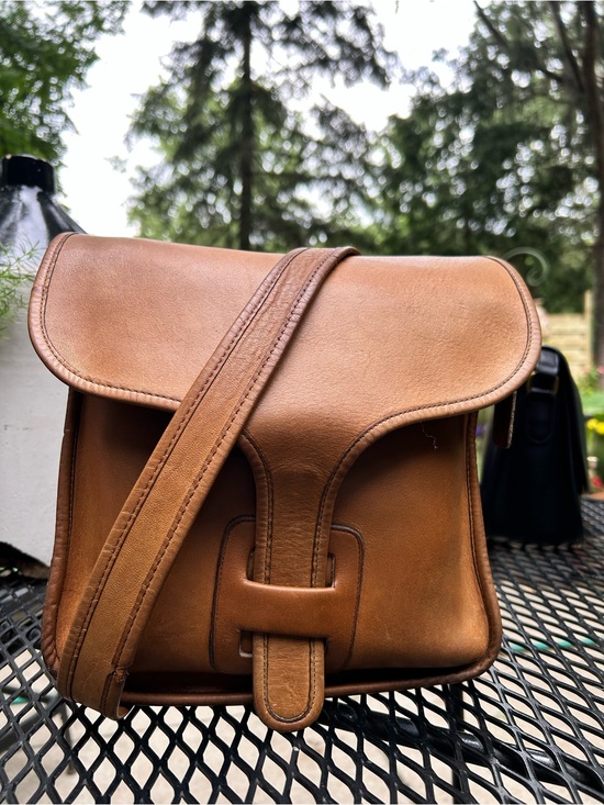 Coach Handbags - Coach Vintage NYC Courier Shoulder Bag in Saddle
